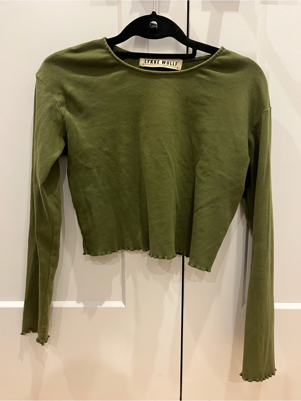 Lykke Wullf Olive Green Long Sleeve Crop Top